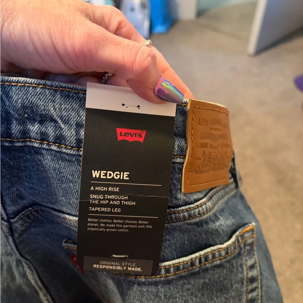 Levi's Blue Straight Leg Women's Jeans - Picture 9 of 9